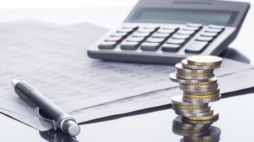 Geld Taschenrechner Kredit, v.poth Fotolia 144607396